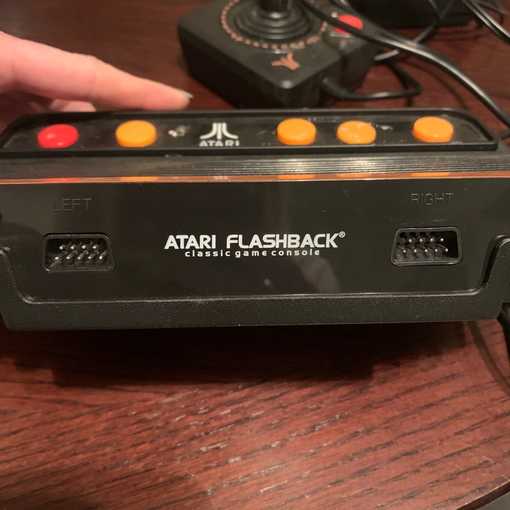 Preowned Atari - Picture 6 of 6